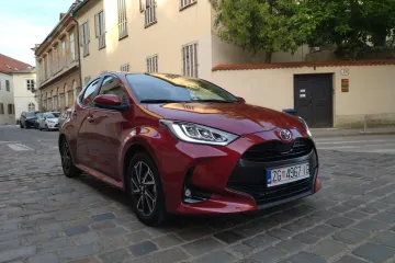 Provozali smo se novim Yarisom, evo što mislimo o njemu