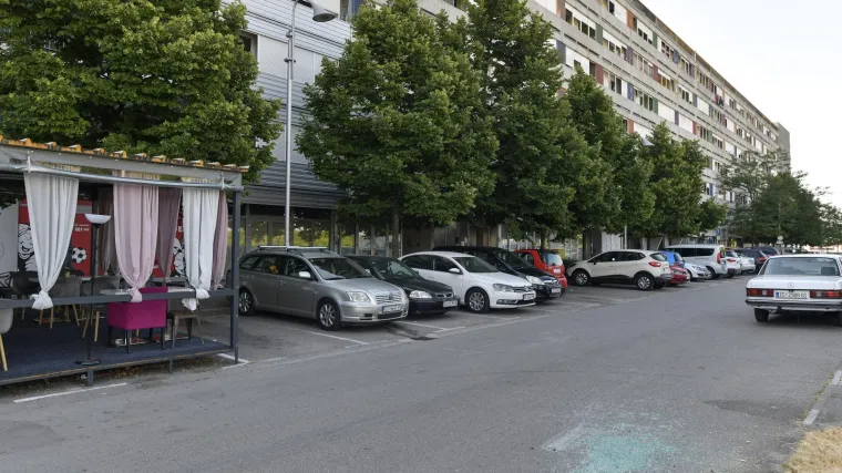 Poku&scaron;aj ubojstva mladića u Sesvetama: Policija traga za napadačem