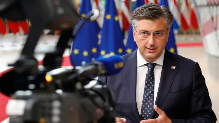 'Na njima je da pitaju Milanovića zašto on vrijeđa. Tko govori o višegodišnjem scenariju izbora?