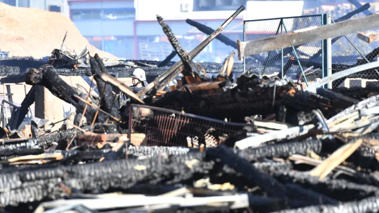 FOTO Nakon vatrene stihije: Pogledajte &scaron;to je ostalo od skladi&scaron;ta koje je jučer izgorjelo u Čakovcu