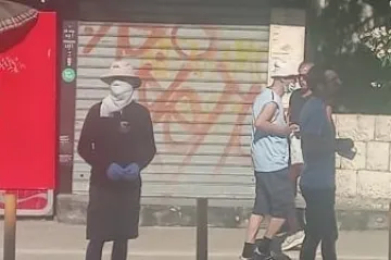 Hm, ovako izgleda četvrti val korone? Preludi prizor u Splitu nasmijao ekipu s Fejsa: 'Moda jesen/zima 21'