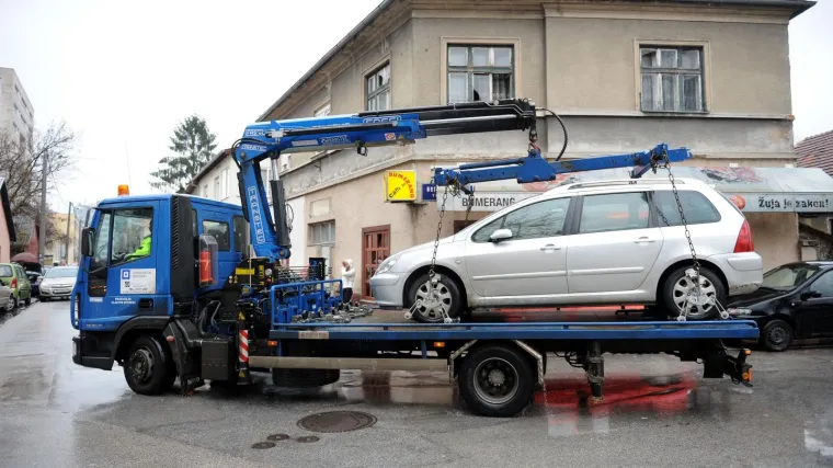 Vozač pauka sjekirom napadnut jer je radio svoj posao: 'U firmi kažu da to nije bilo na poslu'