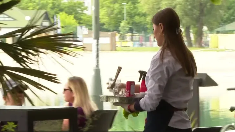 Ukidanje Vladinih potpora necijepljenima je diskriminacija - pobunili se i poslodavci i sindikati. Ova najava ih je ujedinila