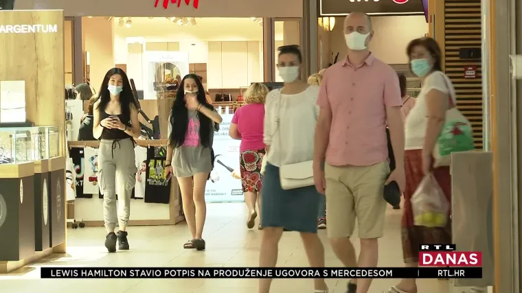 Stožer razmišlja o potpunom ukidanju epidemioloških mjera u trgovačkim centrima, ali samo za građane s COVID potvrdom!