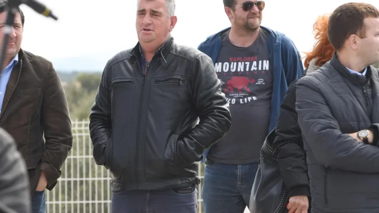 Bulj s granice poslao poruku Vladi: 'Ukinite odredbu prema kojoj je Hrvatima iz BiH ograničen ulazak u Hrvatsku'