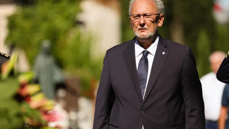 Božinović prozvao one koji kalkuliraju s cijepljenjem: 'Cjepivo je jedini način da se vratimo normalnom životu'