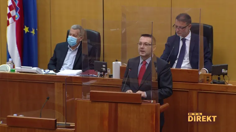 Bauk je u Saboru stao iza Grmoje povodom gnusnih prijetnji. Samo &scaron;to je to učinio na svoj način