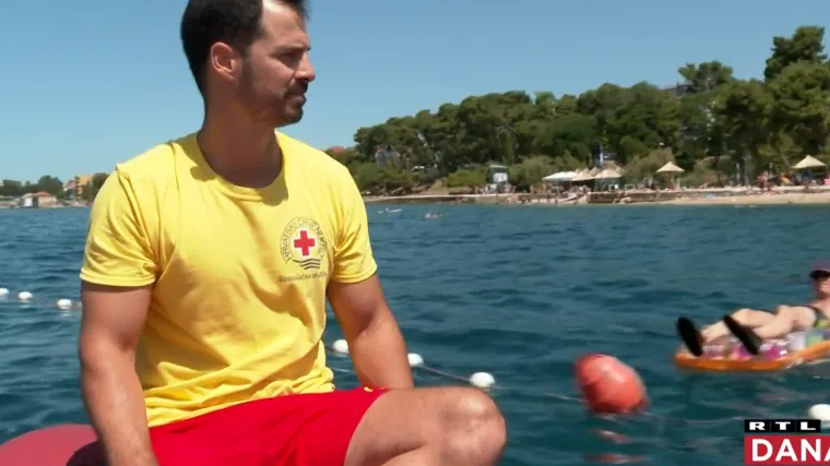 Sa zadarskim Baywatchem je na moru definitivno sigurnije: Uz svoje herojske priče, otkrili su nam prilaze li im i cure