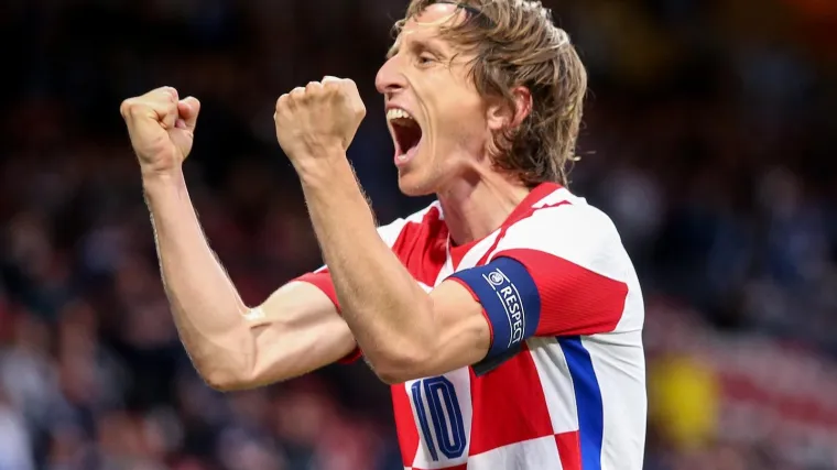 Modrić objavio fotku s Vatrenima i poručio: 'Važno je imati pravu ekipu s kojom ćeš se uvijek boriti do kraja'