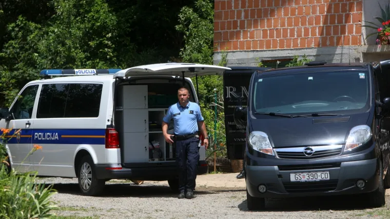 &Scaron;to se događa u Lici?  Policija rasvjetljava smrti dvojice mu&scaron;karaca kod Brinja i Karlobaga