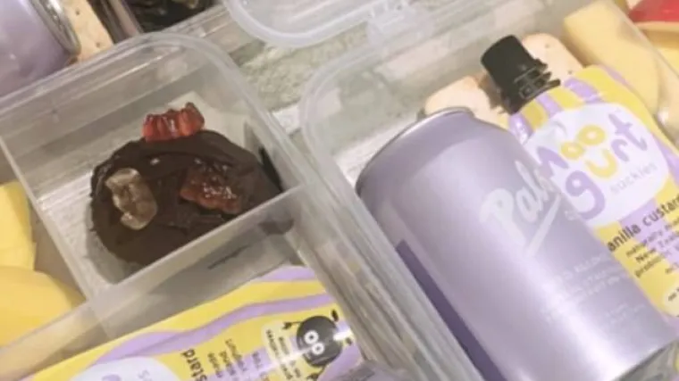 Djeci spremila bezalkoholnu votku za &scaron;kolsku užinu i &scaron;okirala tisuće roditelja: 'Ovo majke ne rade!'