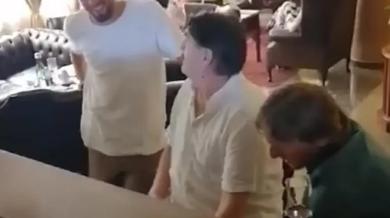 Zapjevali u poznatom zadarskom restoranu: Jeste li ikad vidjeli majstore u ovakvom izdanju?