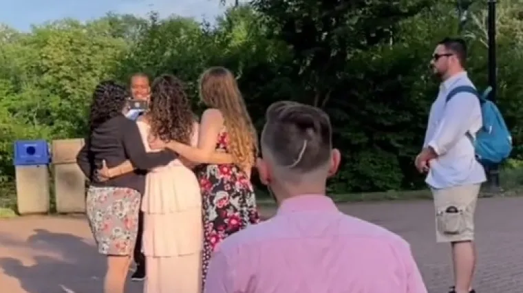 Upla&scaron;ili su se da će upropasti prosidbu, pa su organizirali stožer za obranu romantike i spasili stvar