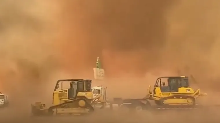 VIDEO Vatreni tornado u Kaliforniji: Snimljen rijedak vremenski fenomen