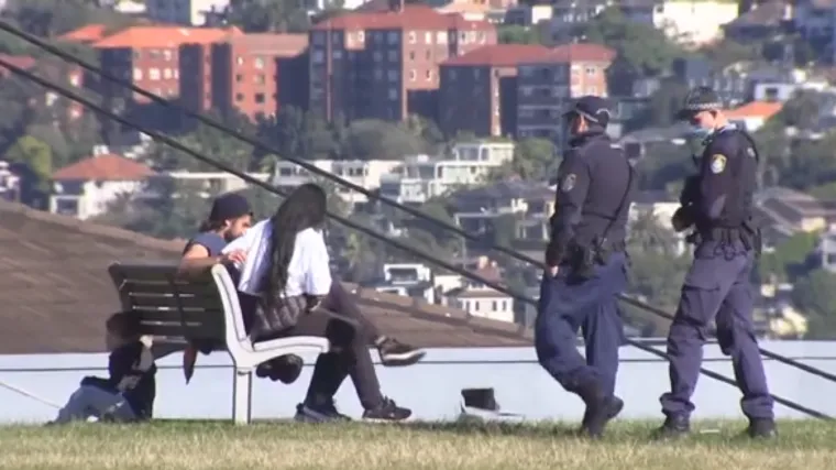 VIDEO Australci pobjesnili na reklamu za cijepljenje. Traže njezino uklanjanje i poručili Vladi da su licemjerni, evo i za&scaron;to