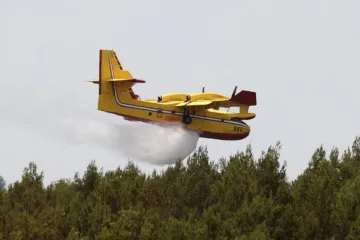 Gori u Dalmaciji: Zračne snage gase u Splitsko-dalmatinskoj i &Scaron;ibensko-kninskoj županiji