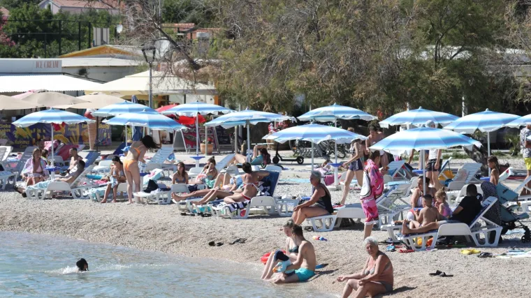 Je li ugrožena turistička sezona: Hrvatska obala je ispala sa zelene liste Europske unije!