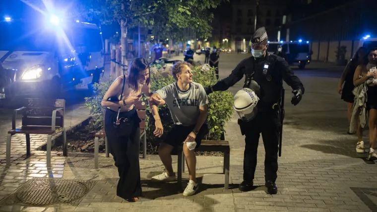 Barcelona zbog velikog broja slučajeva zaraze ponovno uvodi policijski sat