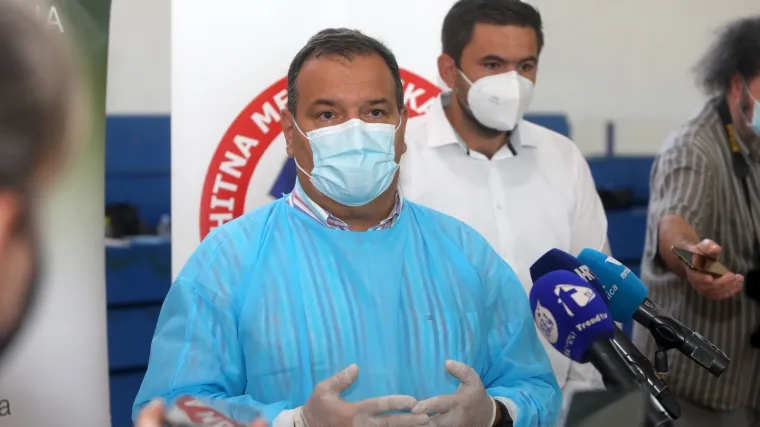 Prije 16 mjeseci Ministarstvo zdravstva dobilo je donaciju od Googlea. Sada će je tek početi koristiti za promociju cjepiva. Zašto? Pa, čemu žurba