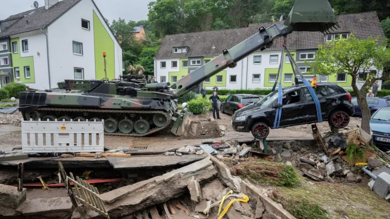 FOTO/VIDEO Zastra&scaron;ujuće snimke razru&scaron;enih mjesta snimljene dronom: Žrtava poplava je vi&scaron;e od 100, a stotine ljudi jo&scaron; uvijek traže...