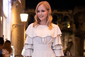 Jelena Rozga isfurala sandale koje obožavaju ljubiteljice mode: Cijena im se kreće i do 8500 kuna