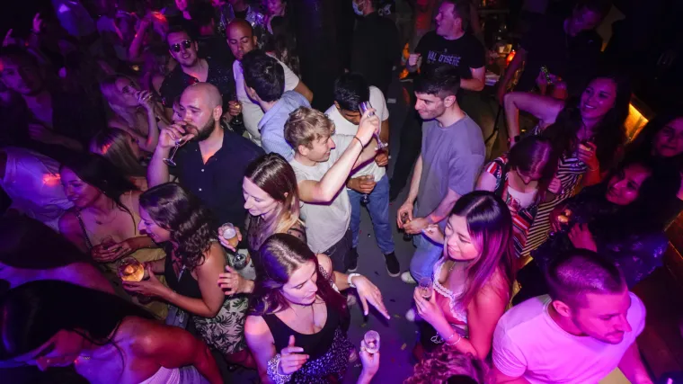 'Dan slobode': Ukinute gotovo sve restrikcije u Engleskoj, Johnson pozvao građane na oprez