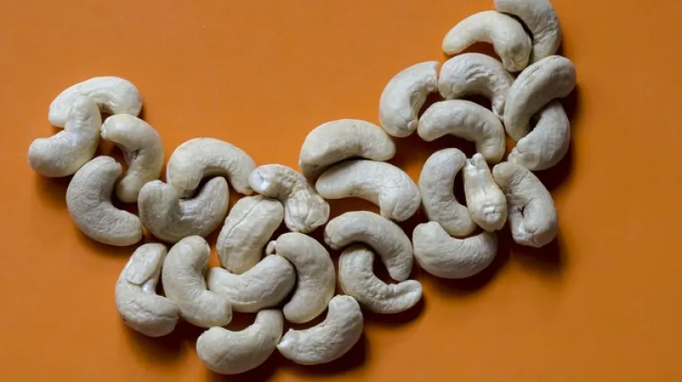 Maslac od indijskih oraščića