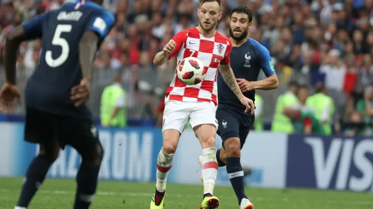 U humanitarne svrhe dao kopačke koje su zakucale posljednji i odlučujući jedanaesterac Rusima za prolaz u polufinale SP-a