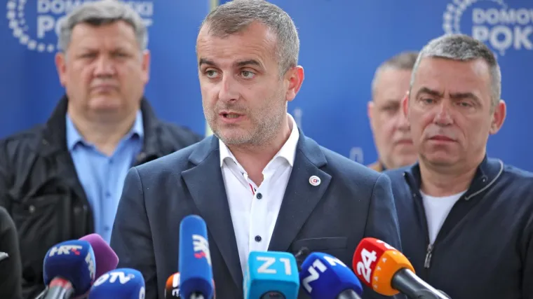Nakon &Scaron;korine, ostavku podnio i glavni tajnik Domovinskog pokreta