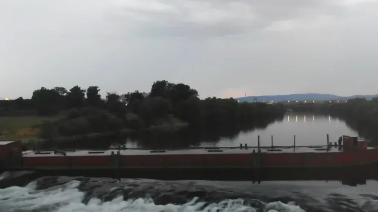 U posljednjih pet dana otplutale dvije teglenice na Savi! Istražili smo tko ih odvezuje: 'Netko ima prste u tome'