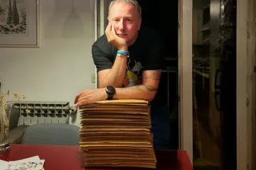 Net.hr-ov satiričar Siniša Mareković objavio knjigu: 'Možda oni koji se ne mogu pokrenuti shvate da ima nade'