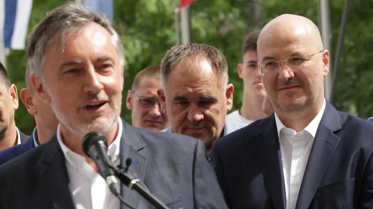 Oglasio se čovjek koji je od &Scaron;kore preuzeo DP: 'Sestra te&scaron;ko prihvaća ostavku brata. Njezini zadnji istupi su pomalo ishitreni'