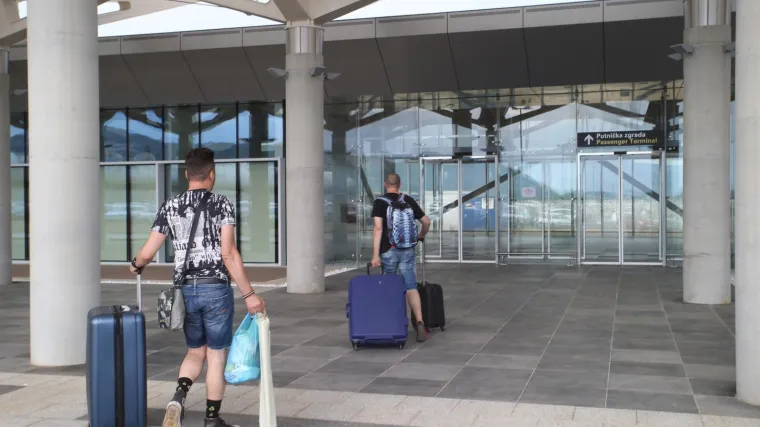 Epidemiologinja otkrila zabrinjavajući podatak: 'Otkrijemo pet-&scaron;est turista pozitivnih na koronavirus'