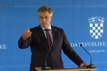 Andrej Plenković o epidemiološkim mjerama, motivima na kovanicama eura