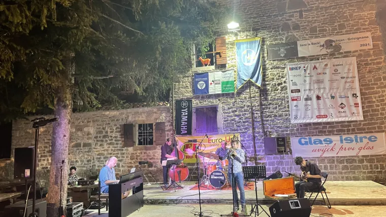 Na spektaklu u Istri biv&scaron;i učenici Ljetne jazz &scaron;kole nastupaju uz bok svjetski poznatih veterana