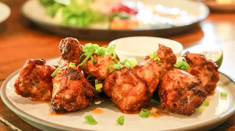 Marinirani slatko kiseli pileći batci