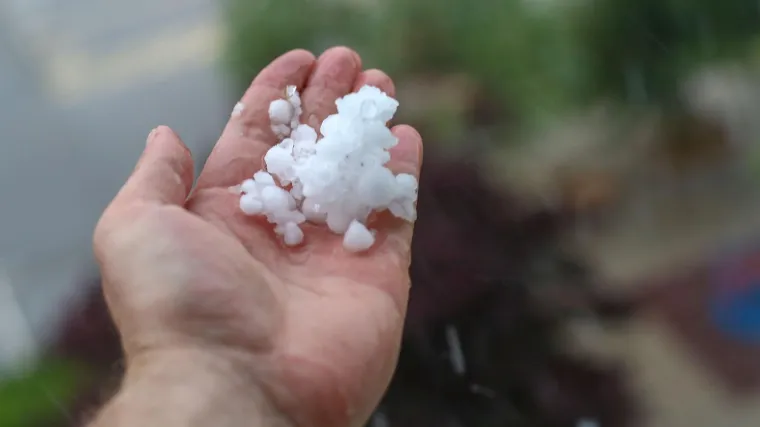 U Konj&scaron;čini je padala tuča veličine gra&scaron;ka
