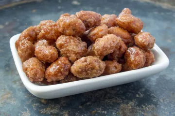 S polica popularnog trgovačkog lanca povučeni orašasti proizvodi zbog prevelike količine pesticida