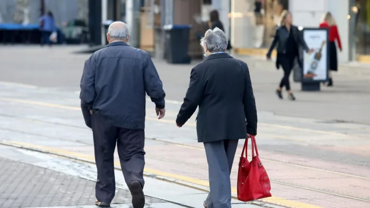 Velika smrtnost starije populacije: Ove godine 5650 umirovljenika manje nego pro&scaron;le godine
