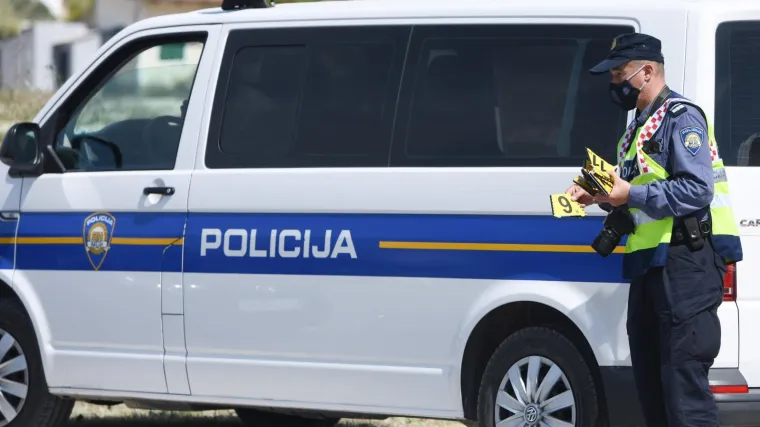 Mu&scaron;karac nakon svađe nožem izbo i ubio stanodavku