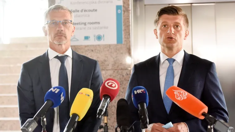 Vujčić: 'Nakon uvođenja eura plaće su u svim zemljama rasle brže'; Marić: 'Pratimo porast cijena hrane, i sam odlazim u dućan'