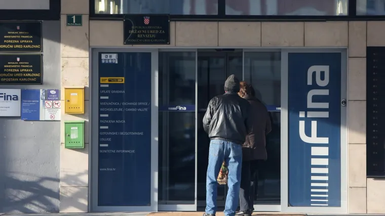 U Karlovačkoj županiji 275 tvrtki i privatnika pritisli dugovi od ukupno 77 milijuna kuna - od toga 25 milijuna nisu podmirili duže od godinu dana