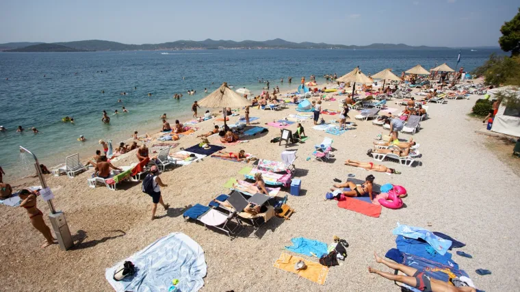 Temperature idu i do 38 stupnjeva, ali i ovaj toplinski val će zavr&scaron;iti pljuskovima i nestabilnije, evo kada