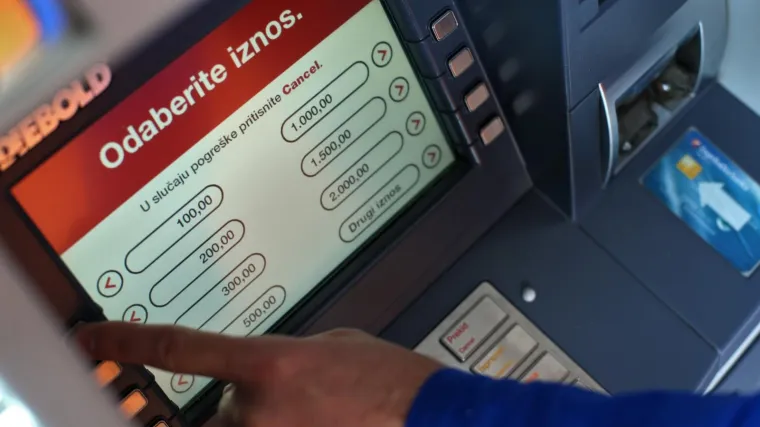 30 posto skuplji minusi: Nekad odobreno prekoračenje postalo je pre&scaron;utno odobrenje! HNB upozorava na problem i nudi rje&scaron;enje