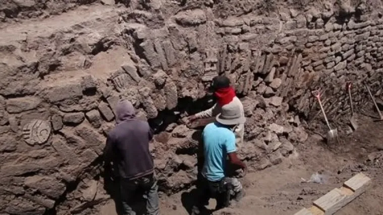 Iskopali vrijedan arehološki spomenik, otkrili astečke simbole pa ga odlučili natrag zatrpati
