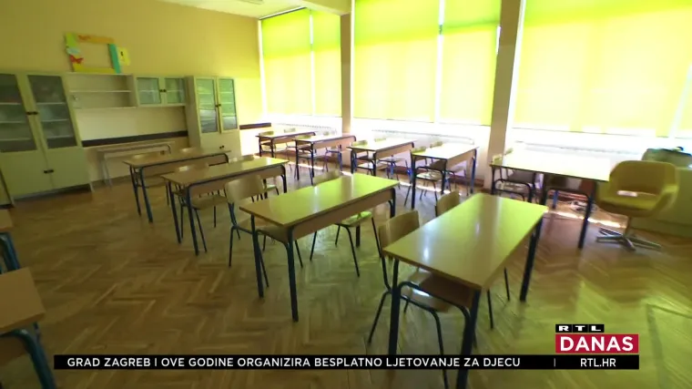 Roditelji i djeca optužili profesora za neprikladno ponašanje prema učenicama, on tvrdi: 'To su teška podmetanja jer ravnateljica za to ima razlog'