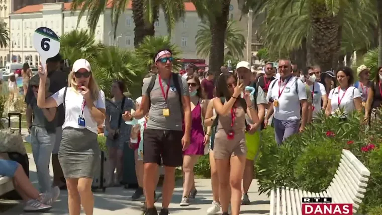 Milijun turista! Hrvatska je izdržala do vrhunca sezone. Gosti: 'Cijepili smo se. I drugi se cijepe, pa smo opu&scaron;teni'