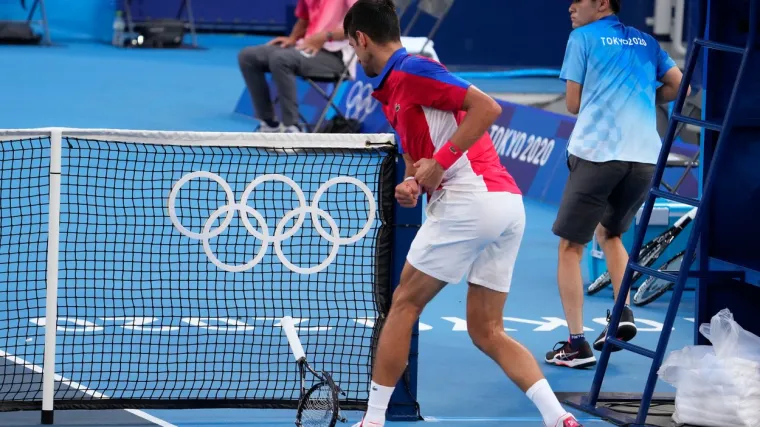 Đokovićevi ispadi bijesa: Pogledajte što je radio usred meča za brončanu medalju