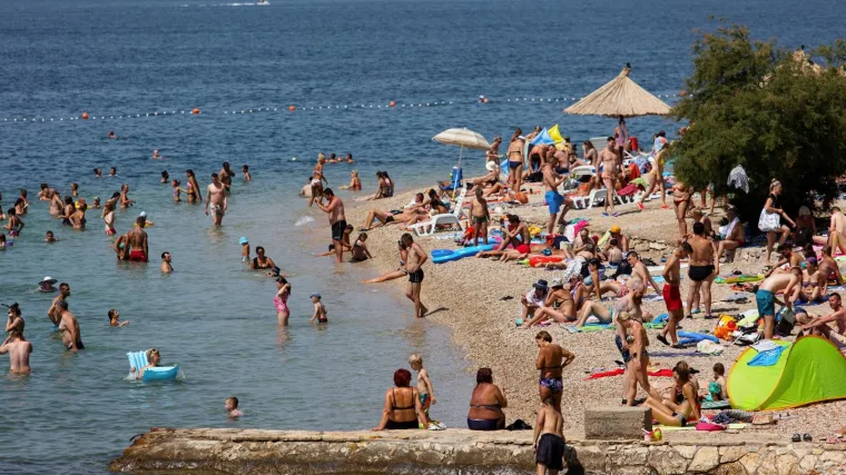 Gotovo 30 posto Europljana ne može otići na ljetovanje: Evo kakva je situacija s građanima Hrvatske
