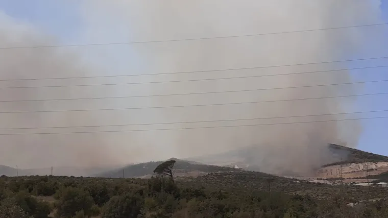 Avion Easy jet kompanije nije mogao sletjeti u splitsku zračnu luku zbog požara kod Trogira: 'Rekli su nam da je zatvorena'